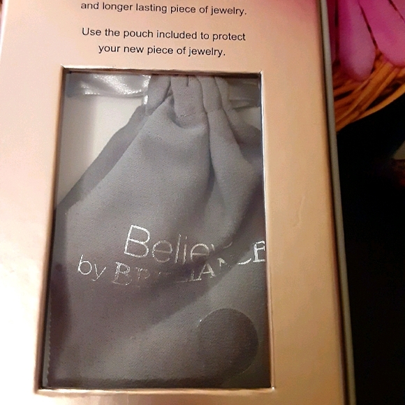 Little Girls Believe Bracelet NWT - Picture 4 of 4